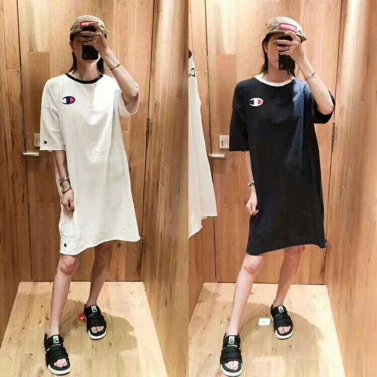 2个运动服服装货源 科普下运动服服装档口哪里买