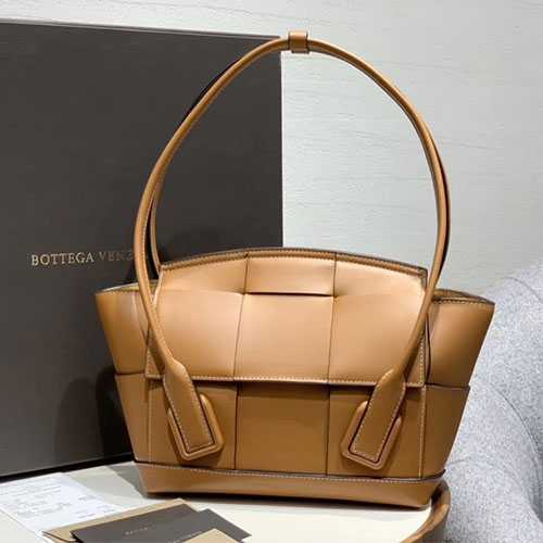 bottegaveneta 说说广州三元里皮具城拿货攻略