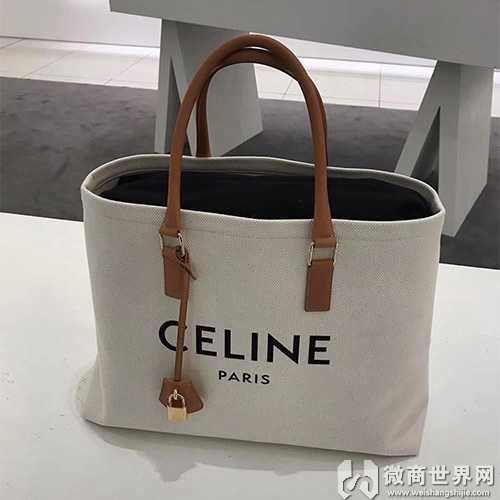 讲讲celine原版包包那里有卖