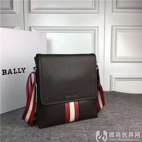 标注17新款,原单品牌(bally)包包同步专柜