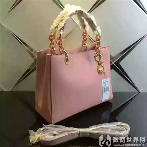 mk包包品质可靠,值得拥有