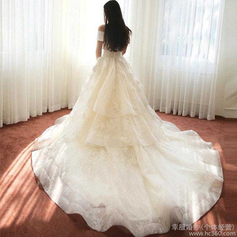 性感蕾丝一字肩拖尾欧美新娘婚纱礼服新款白色婚纱0