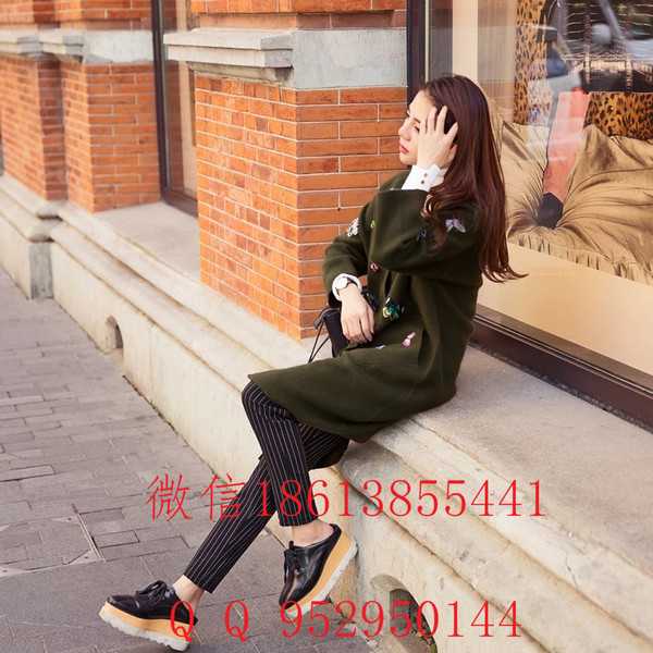 新款秋冬服装批发几块钱服装批发女装牛仔裤便宜服装批发童装毛衣短袖服装批发女装毛衣批发棉服羽绒服